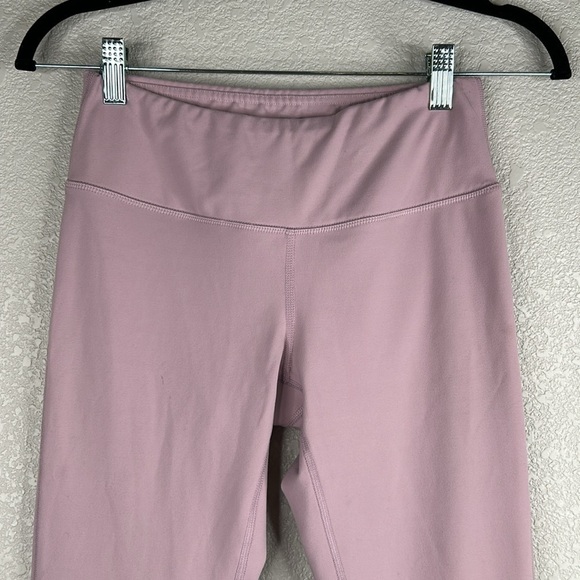 Yogalicious Lavender Athletic Workout Activewear Yoga Leggings Size Small - Picture 2 of 8